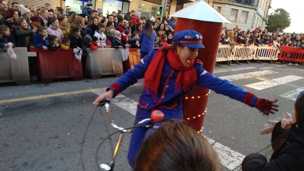 Albúm de fotos del desfile de sus Majestades los Reyes Magos en Ourense