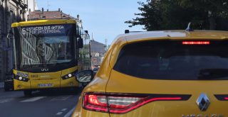 Autobús en la calle Progreso