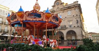 Carrusel de Navidad situado en la Plaza Mayor